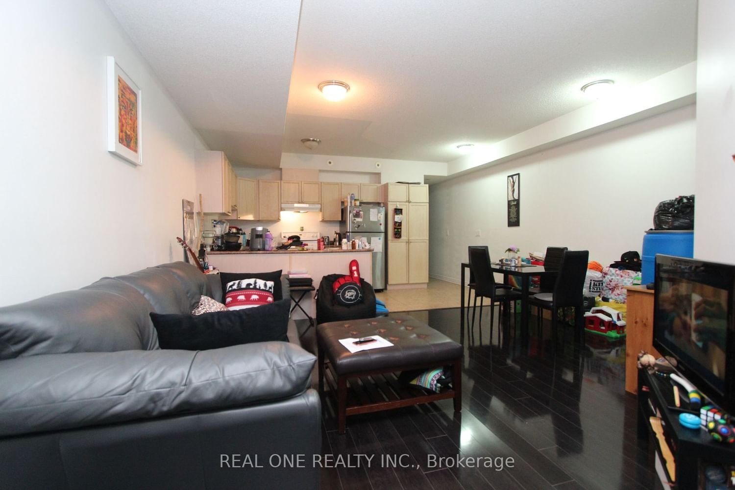38 Gibson Ave, unit 11 for sale - image #5