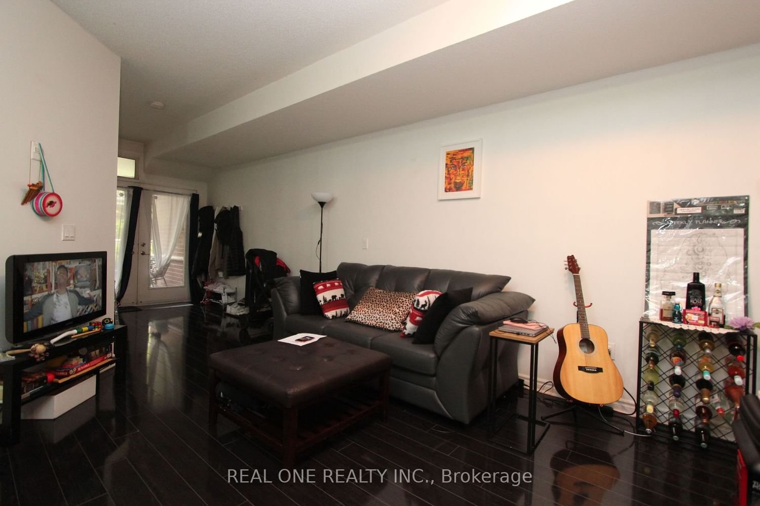 38 Gibson Ave, unit 11 for sale - image #6