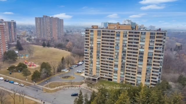 40 Panorama Crt, unit 1207 for sale - image #2