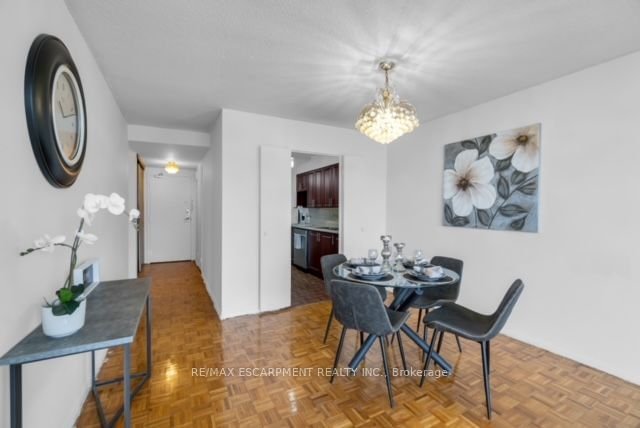 40 Panorama Crt, unit 1207 for sale - image #9