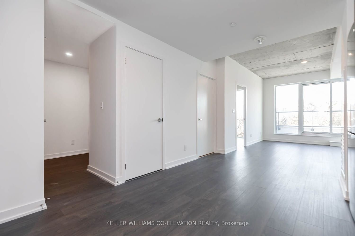 57 Brock Ave, unit 403 for rent - image #12