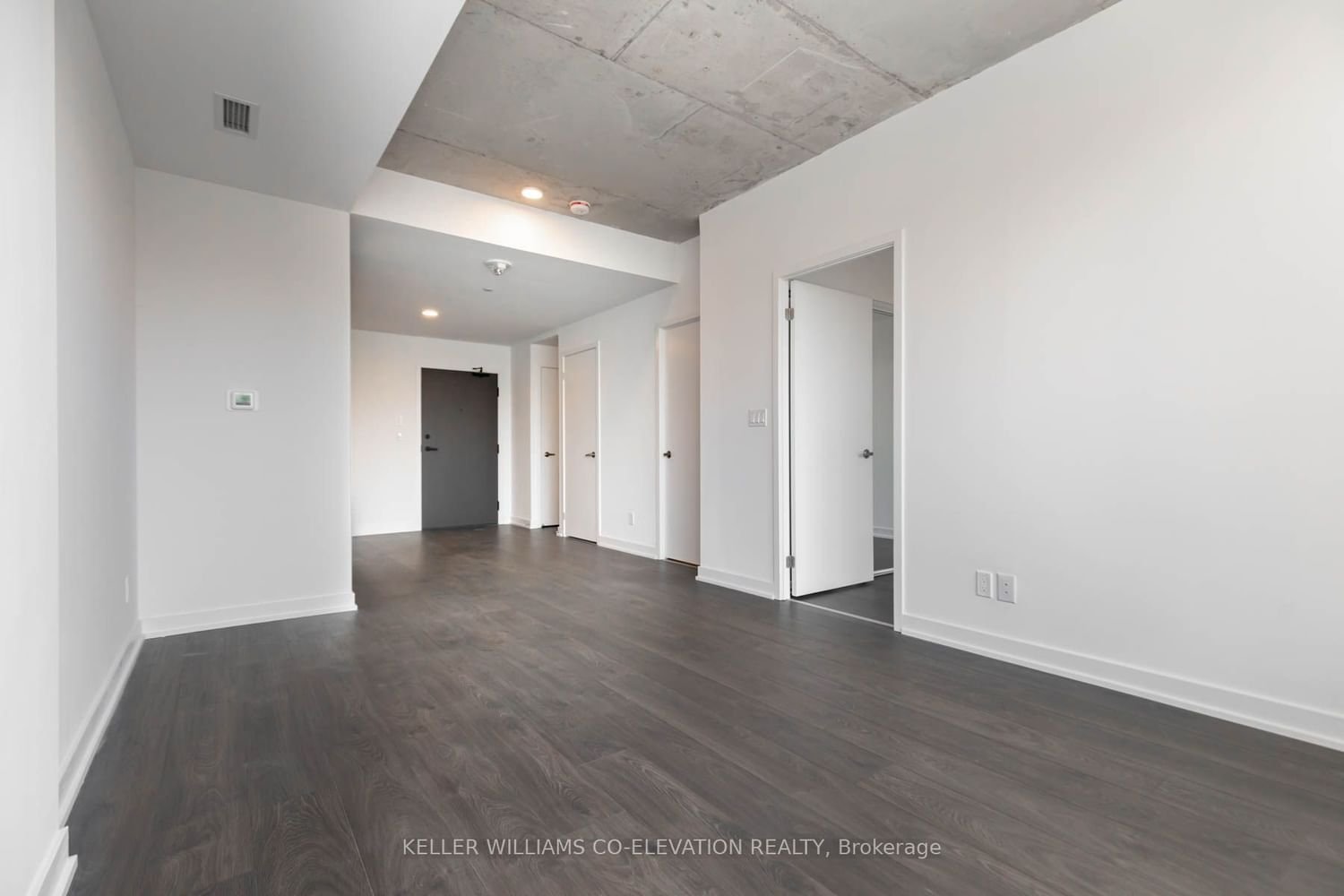 57 Brock Ave, unit 403 for rent - image #5