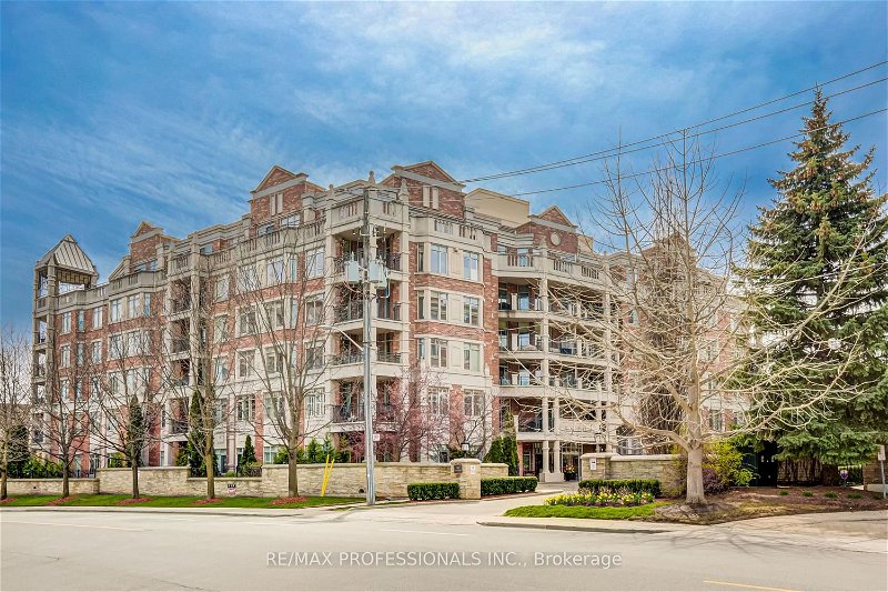 10 Old Mill Tr, unit 107 for sale - image #1