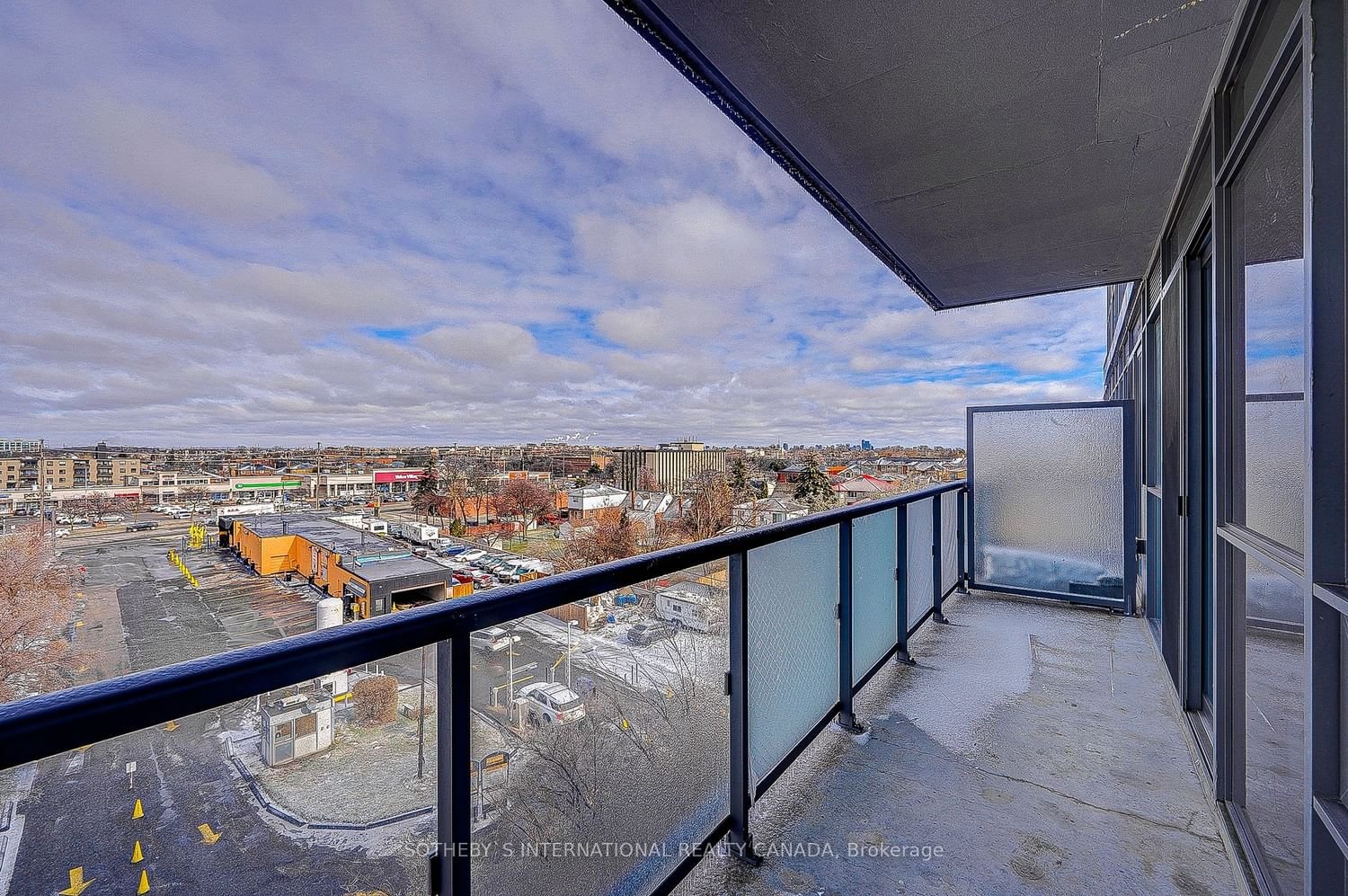 15 James Finlay Way, unit 712 for rent - image #25