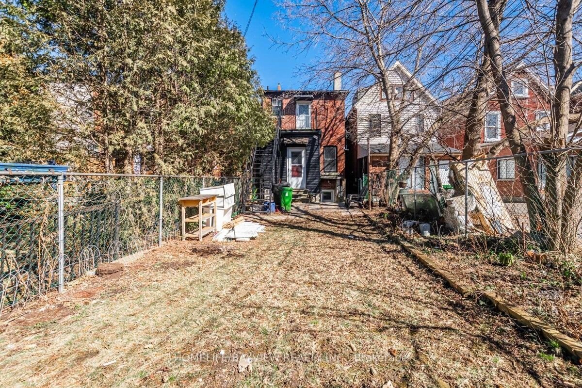 1024 Dovercourt Rd for sale  - image #38