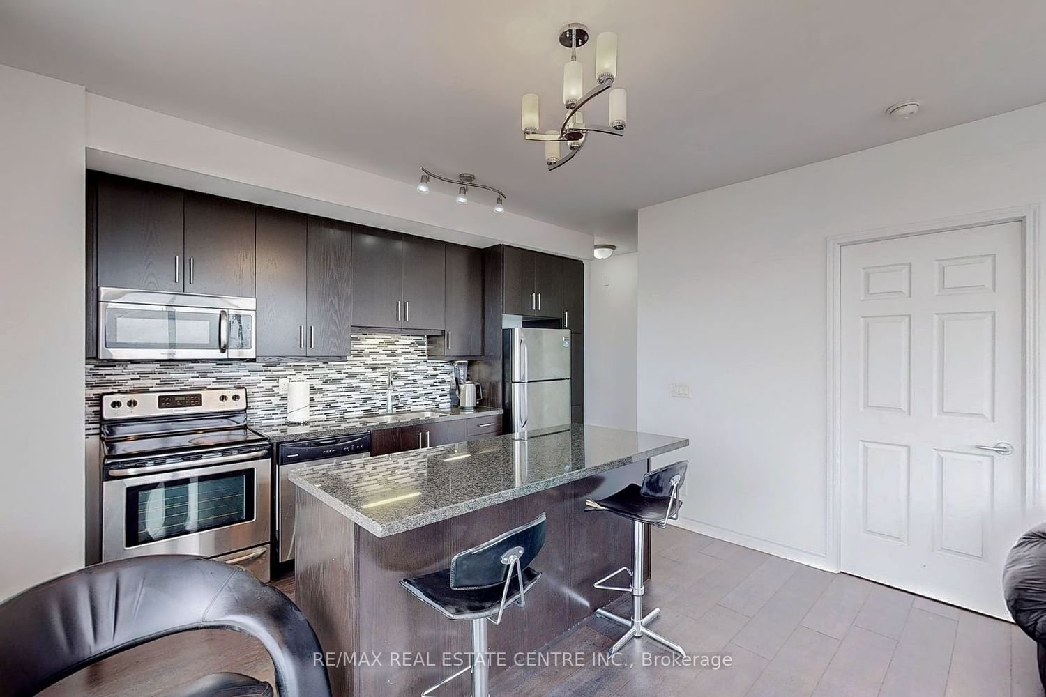 15 James Finlay Way, unit 1126 for sale - image #15
