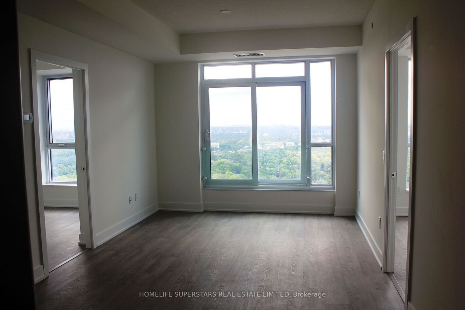 7 Mabelle Ave, unit 4107 for rent - image #5