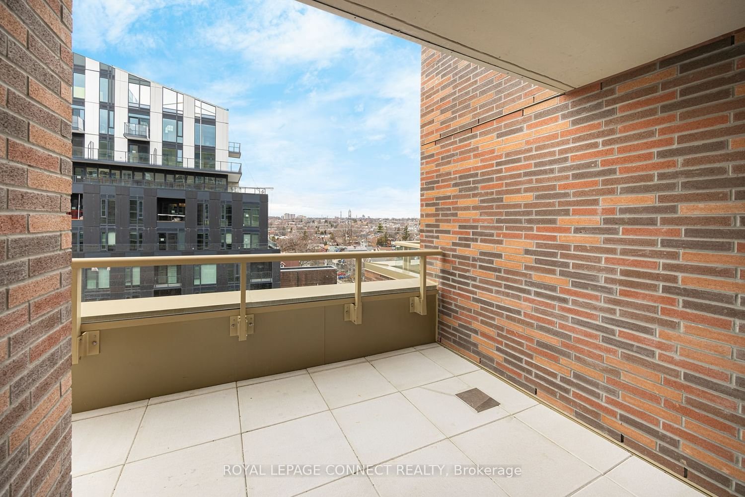 1787 St. Clair Ave W, unit 712 for rent - image #17