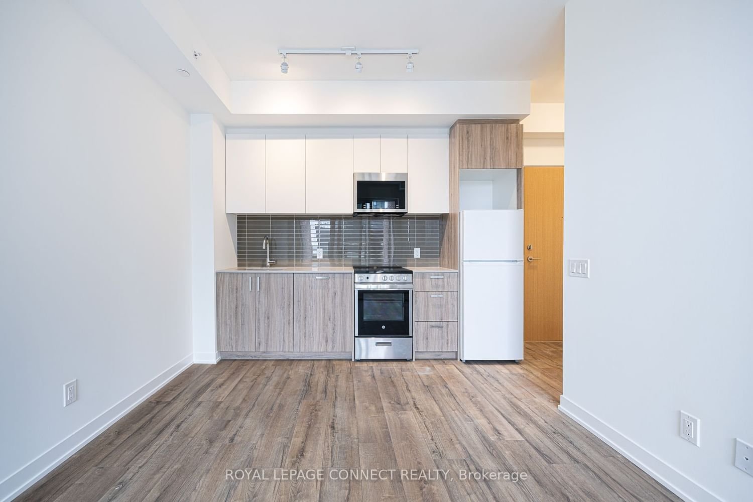 1787 St. Clair Ave W, unit 712 for rent - image #6