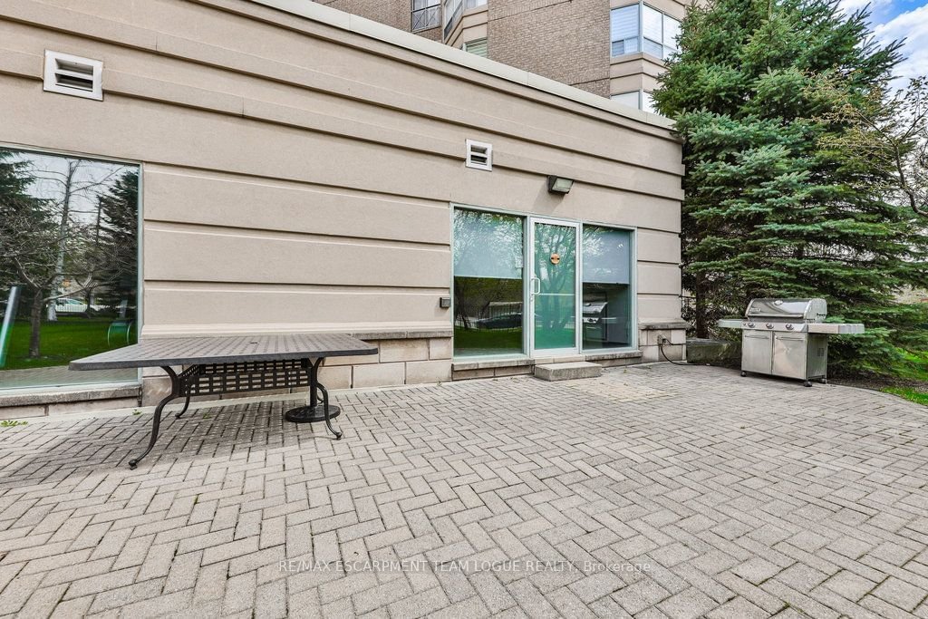 2085 Amherst Heights Dr, unit Ph705 for sale - image #40