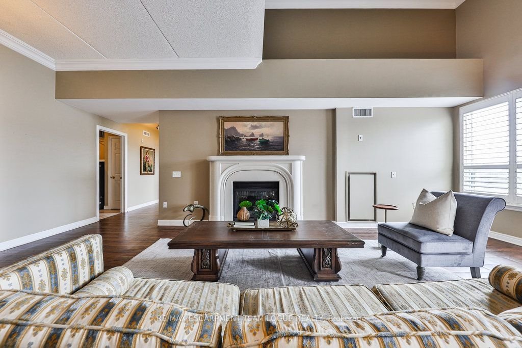 2085 Amherst Heights Dr, unit Ph705 for sale - image #9
