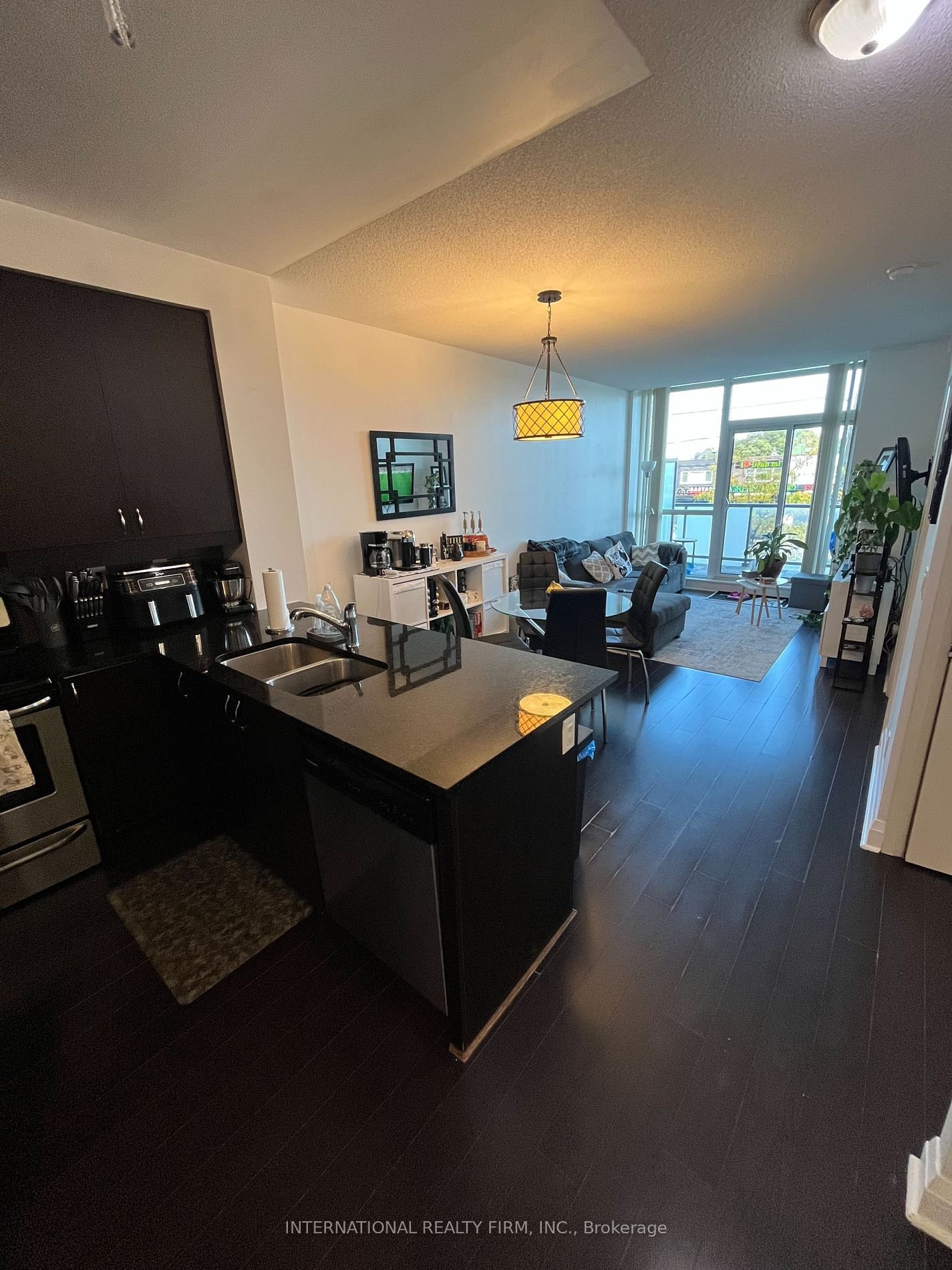 1185 The Queensway Ave N, unit 215 for sale - image #4