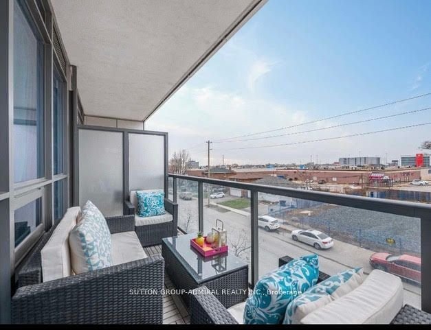 1185 The Queensway Ave, unit 306 for sale - image #3