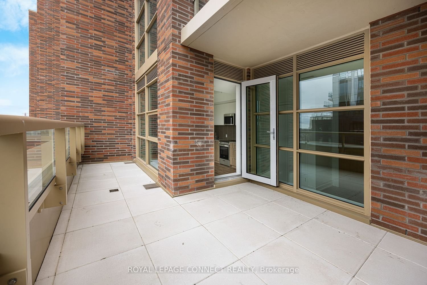 1787 St. Clair Ave W, unit 711 for rent - image #34