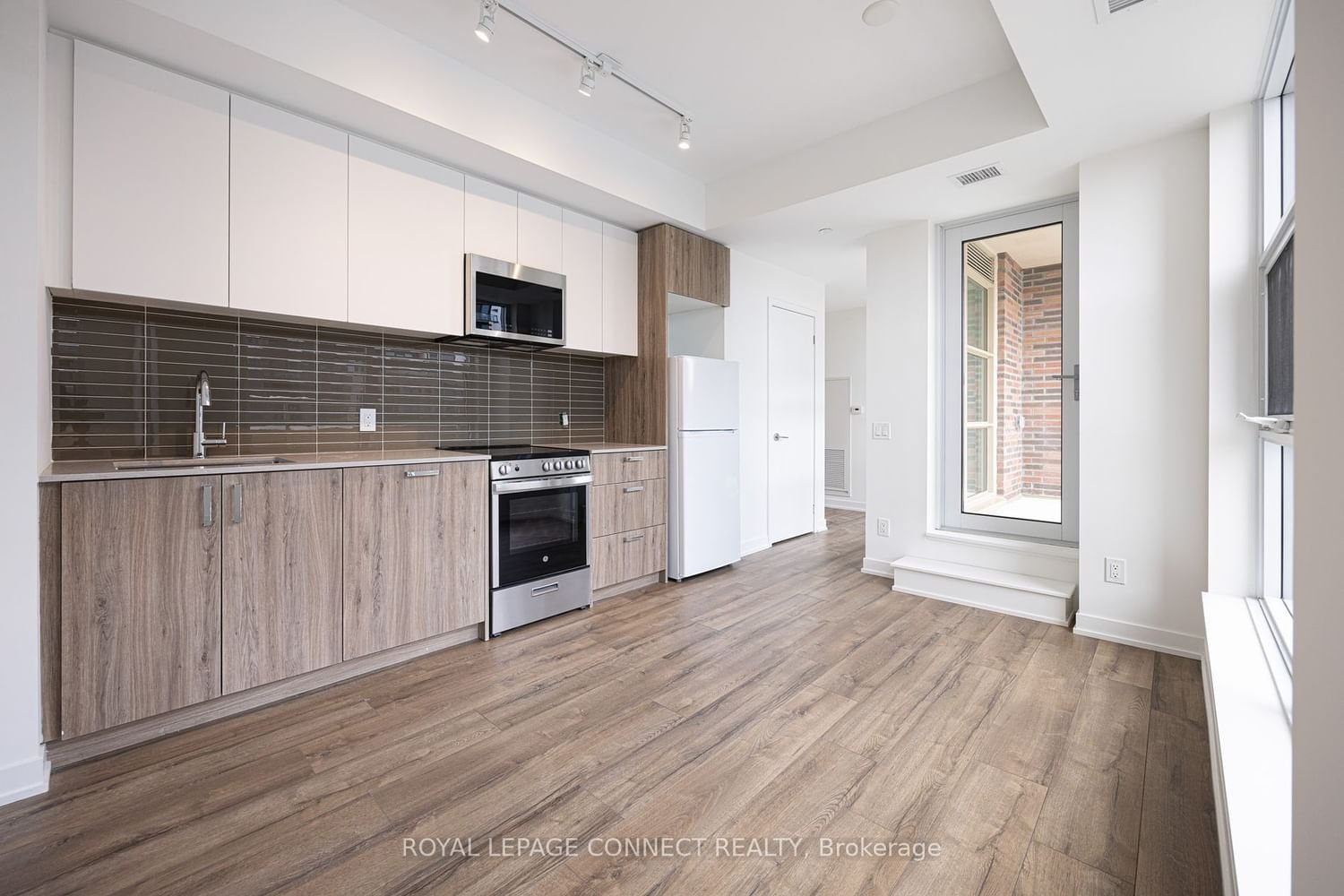 1787 St. Clair Ave W, unit 711 for rent - image #4