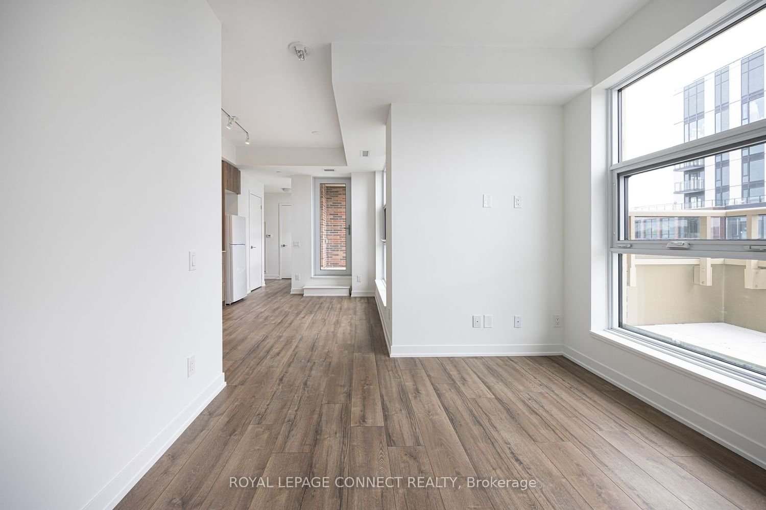 1787 St. Clair Ave W, unit 711 for rent - image #5