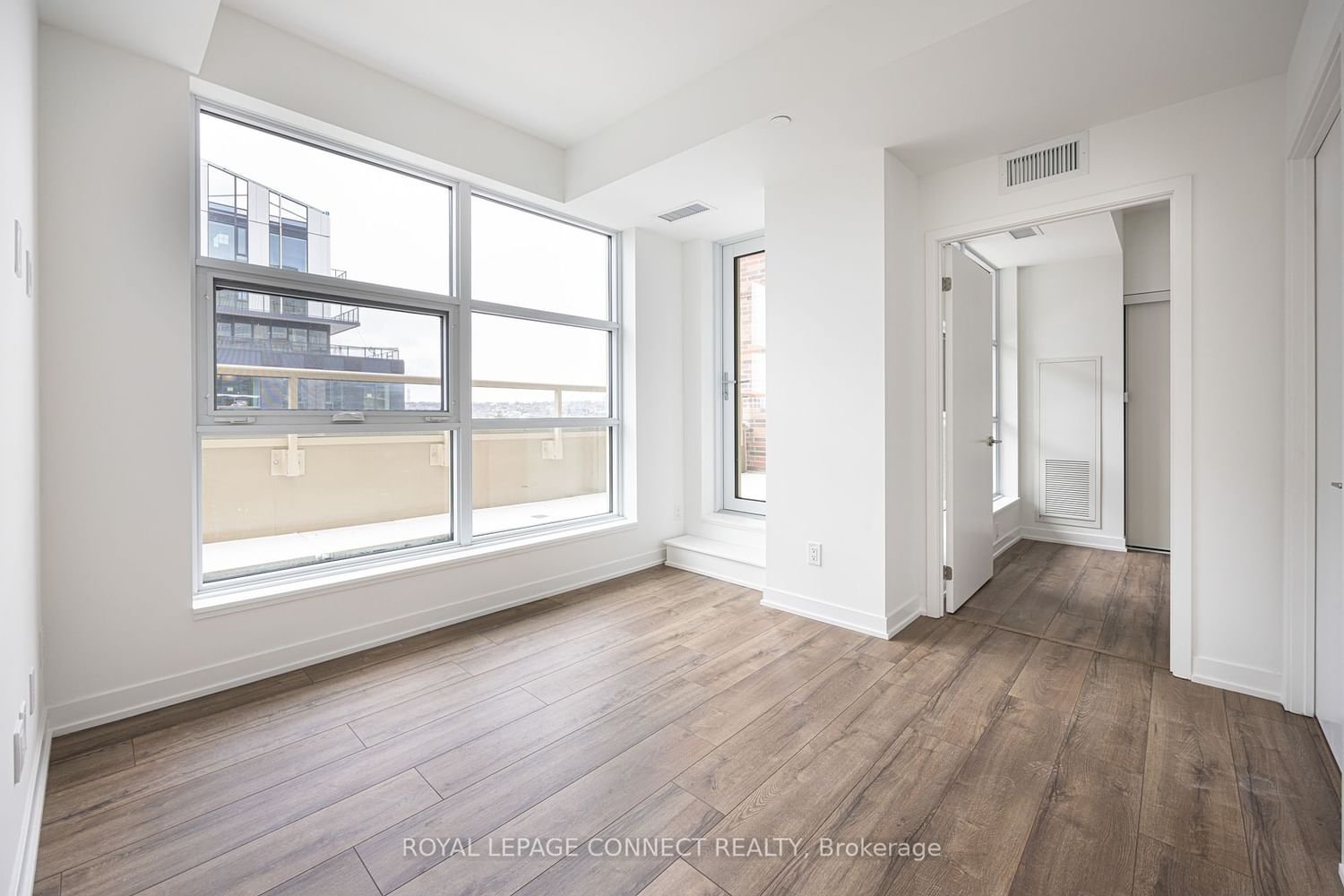 1787 St. Clair Ave W, unit 711 for rent - image #6