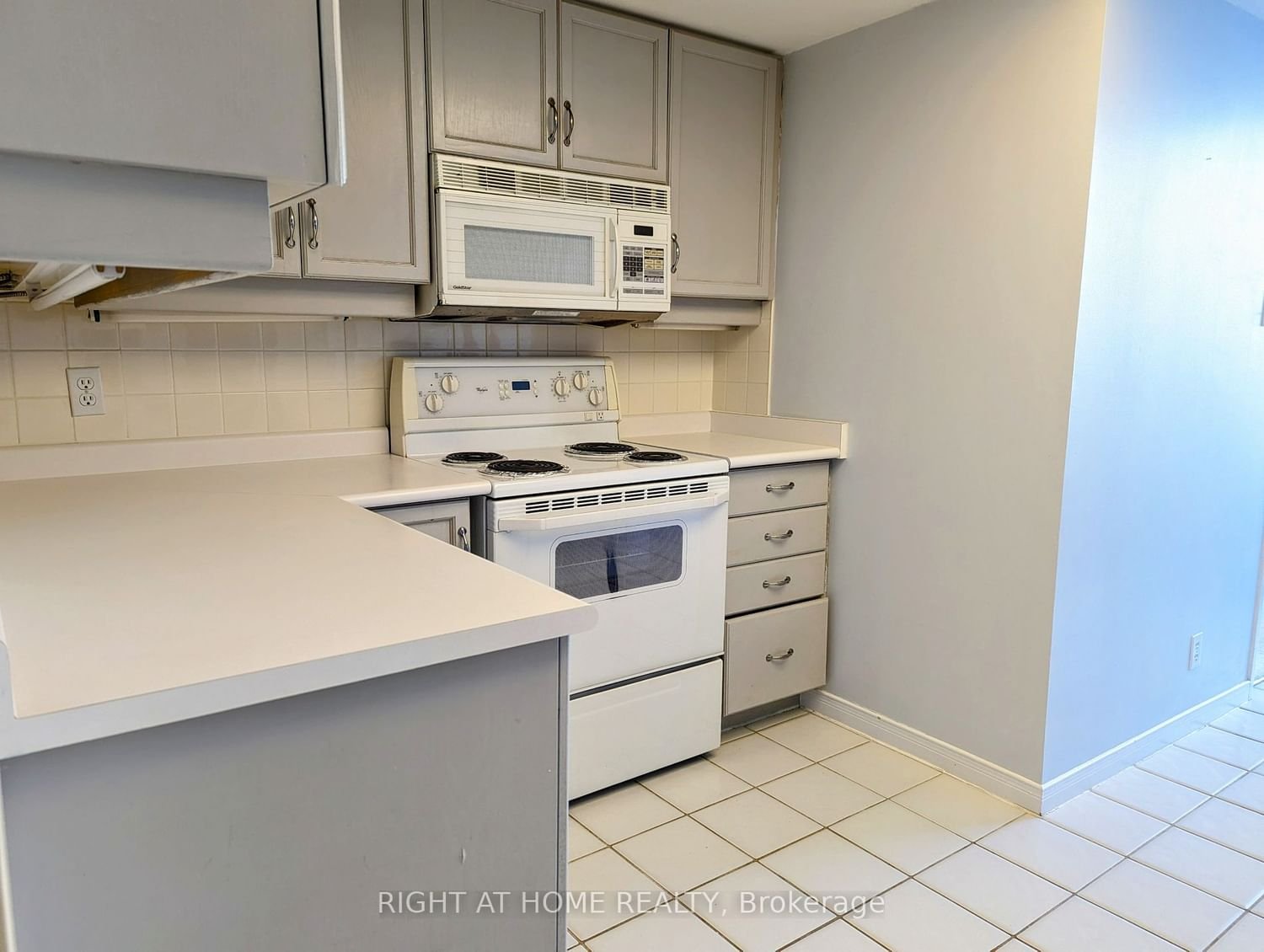 6 Humberline Dr, unit #907 for rent - image #14