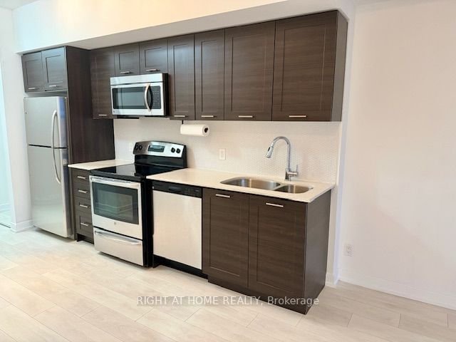 2200 Lakeshore Blvd W, unit 3606 for rent - image #7