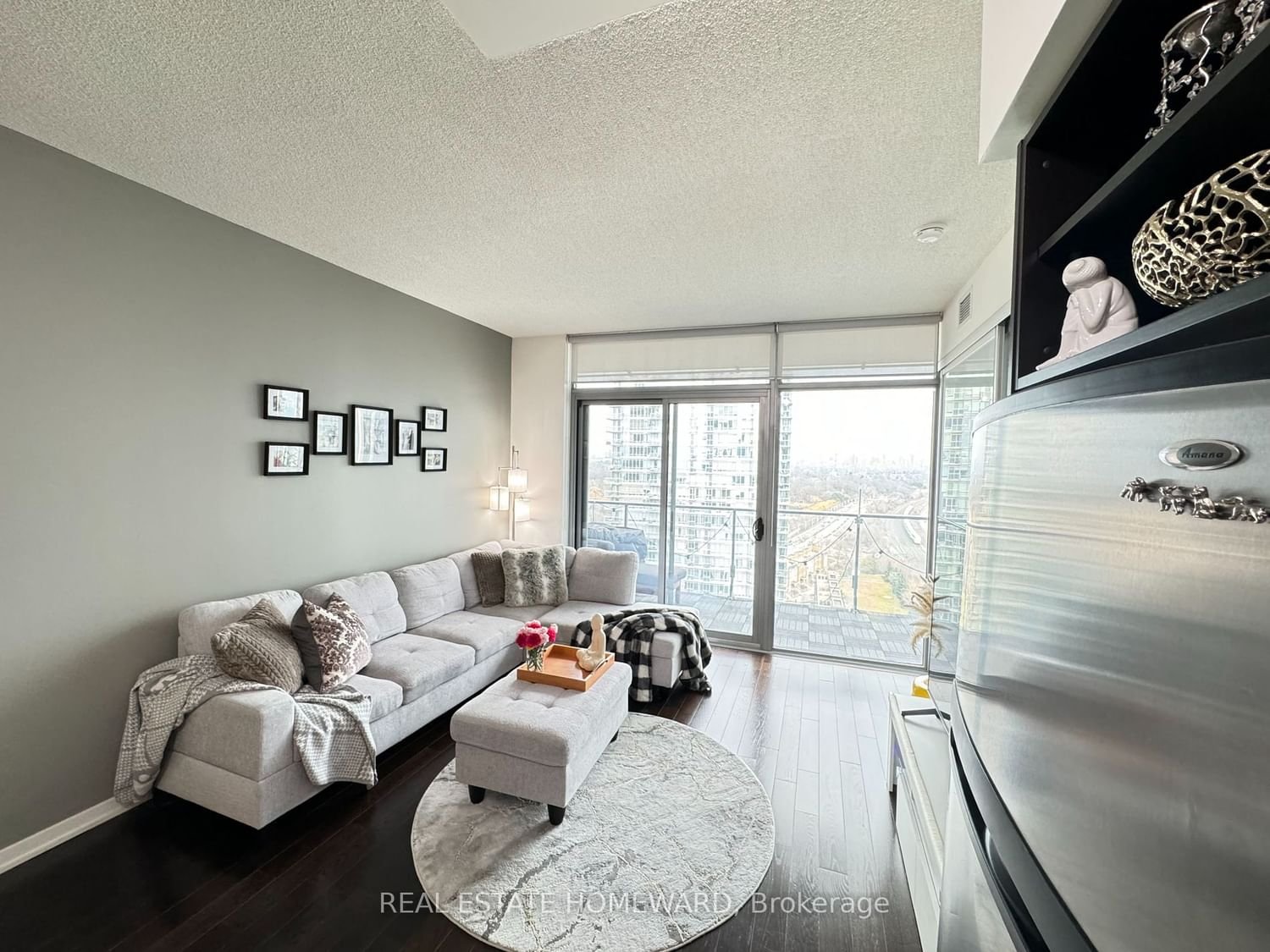 103 The Queensway, unit 1803 for sale - image #3