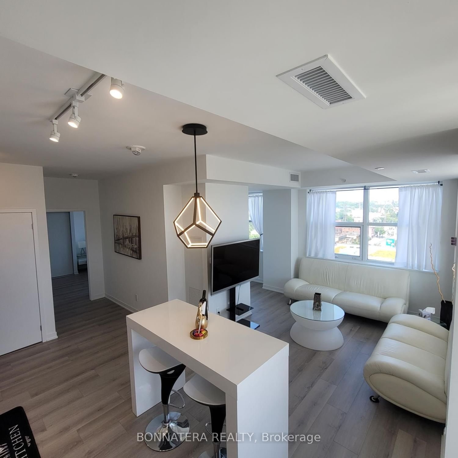 1787 St. Clair Ave W, unit 1013 for rent - image #12