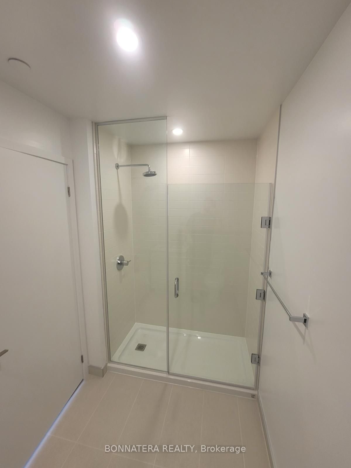1787 St. Clair Ave W, unit 1013 for rent - image #2