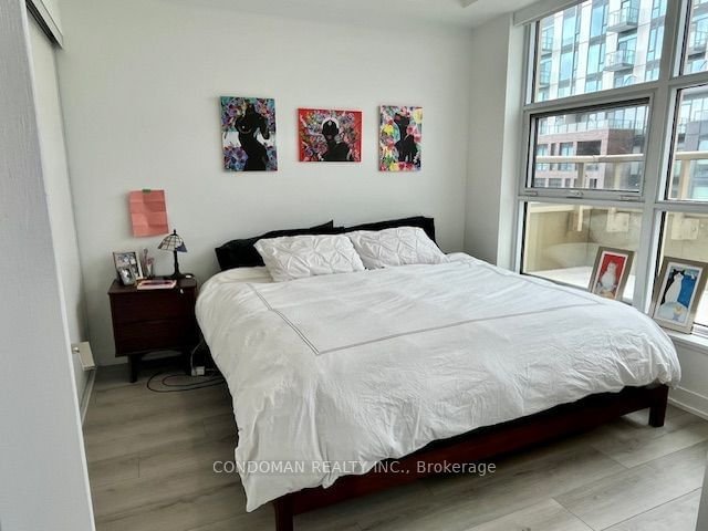 1787 St Clair Ave W, unit 713 for rent - image #3