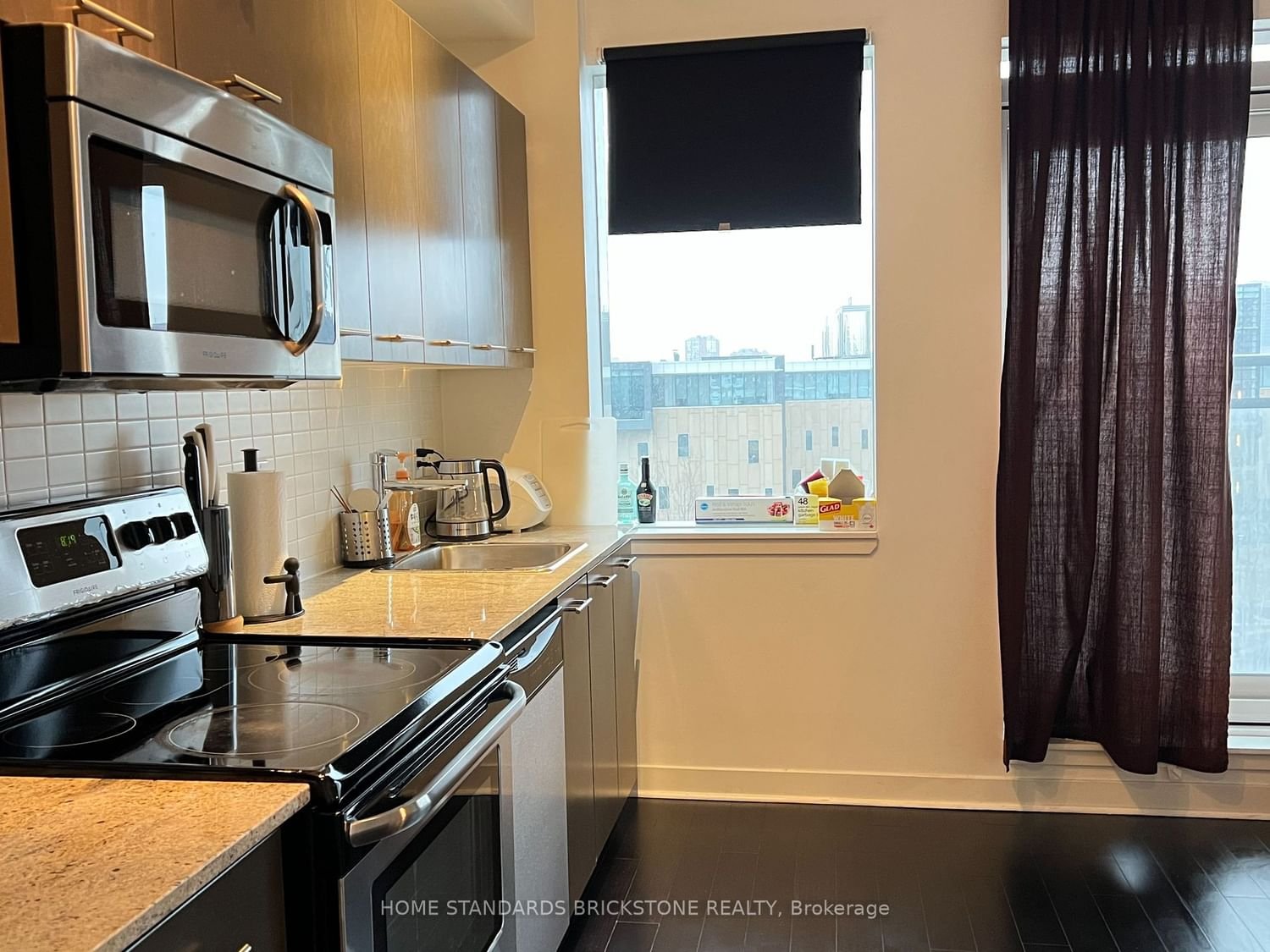 360 Square One Dr, unit 611 for rent - image #3