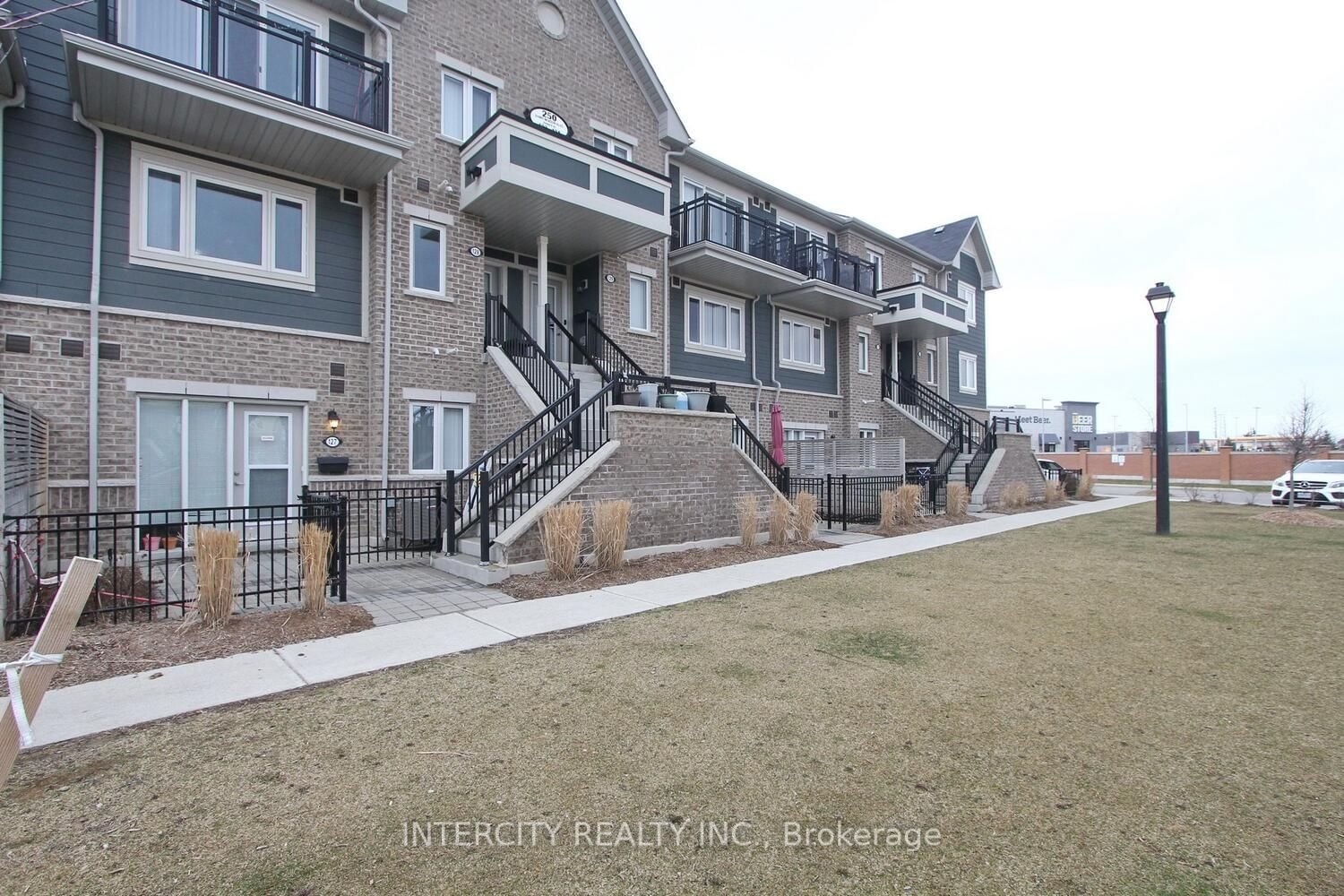 250 Sunny Meadow Blvd, unit 127 for sale - image #3
