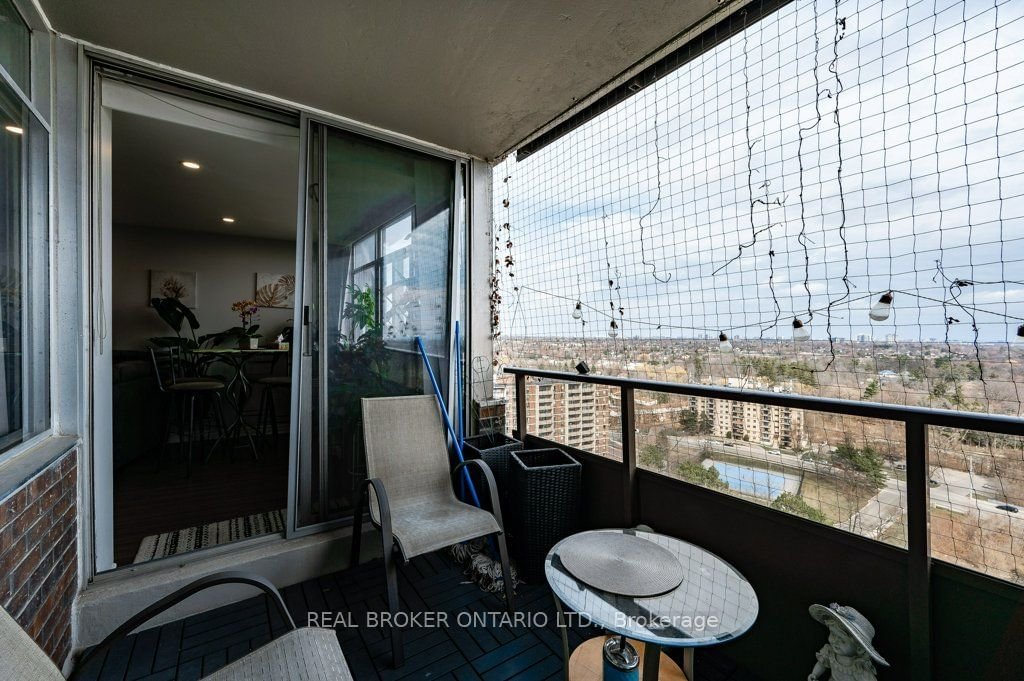 3100 Kirwin Ave, unit 2102 for sale - image #12
