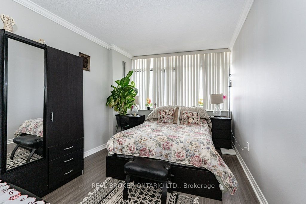 3100 Kirwin Ave, unit 2102 for sale - image #27