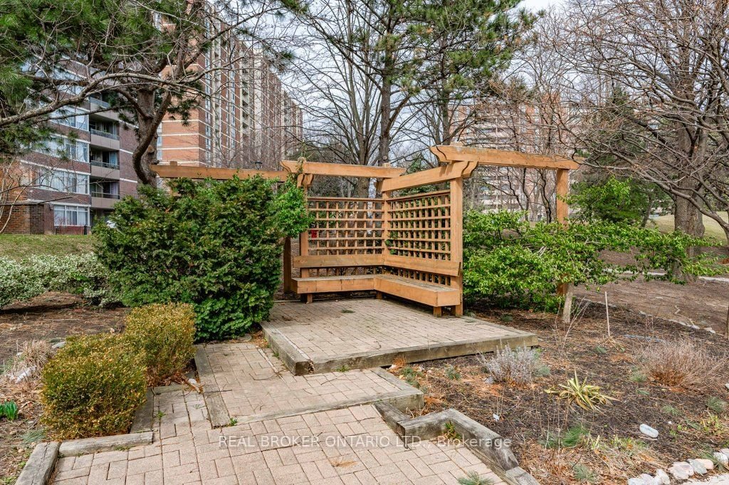 3100 Kirwin Ave, unit 2102 for sale - image #31