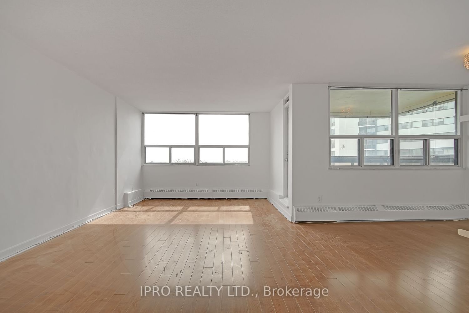 551 The West Mall, unit 1004 for sale - image #6