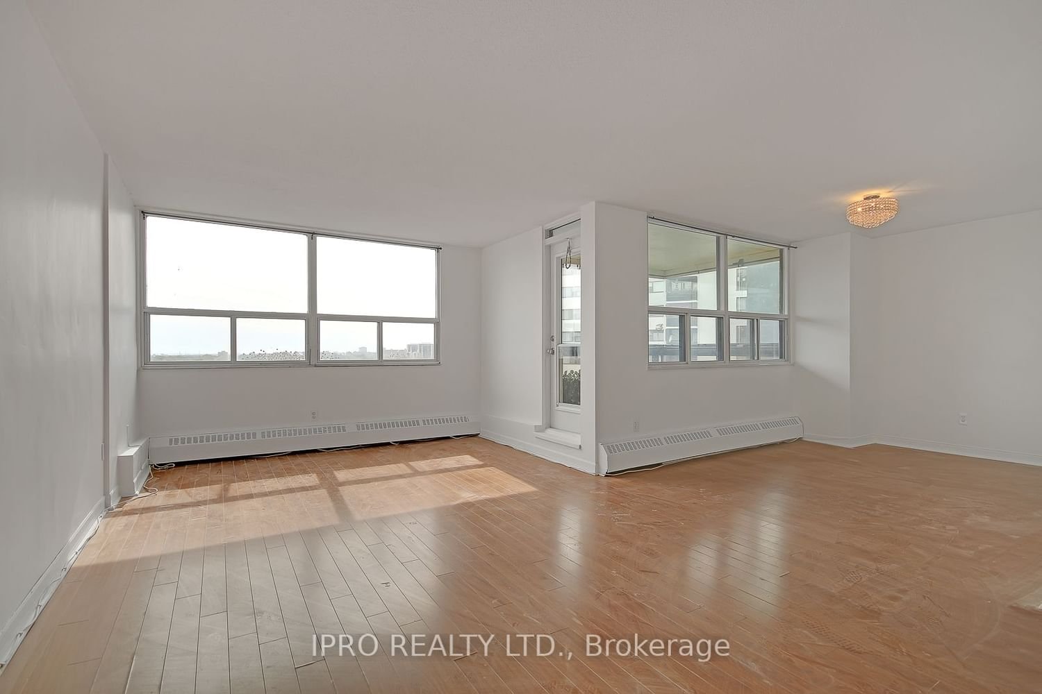 551 The West Mall, unit 1004 for sale - image #7