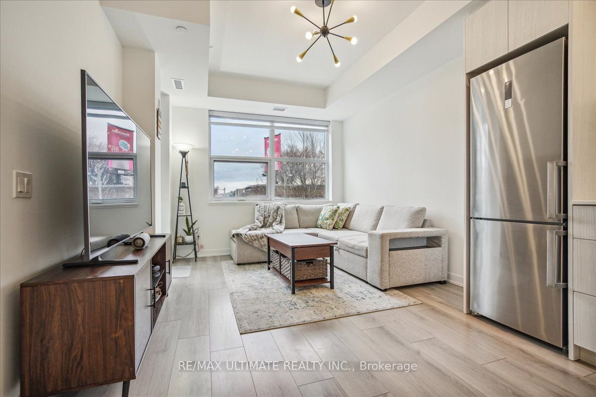 1787 St Clair Ave W, unit 220 for rent - image #10