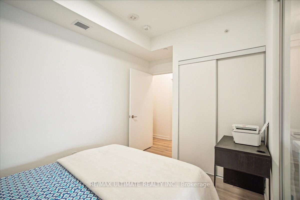 1787 St Clair Ave W, unit 220 for rent - image #21
