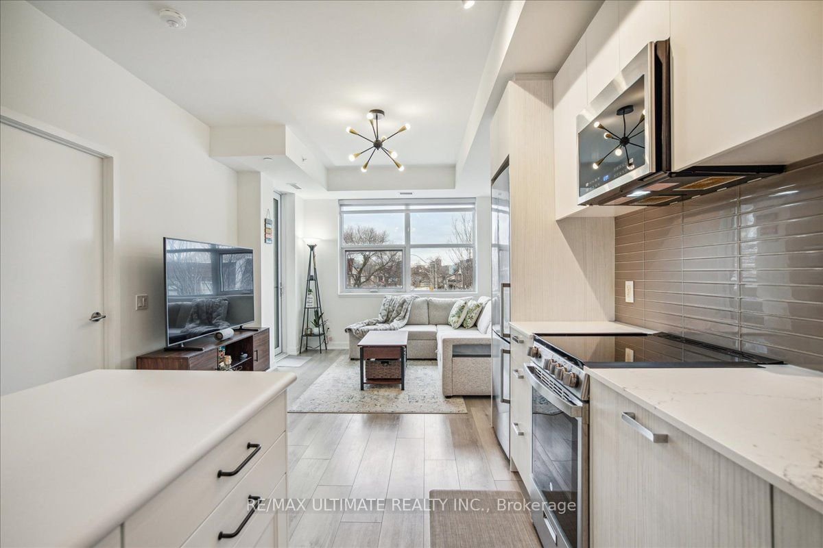 1787 St Clair Ave W, unit 220 for rent - image #8