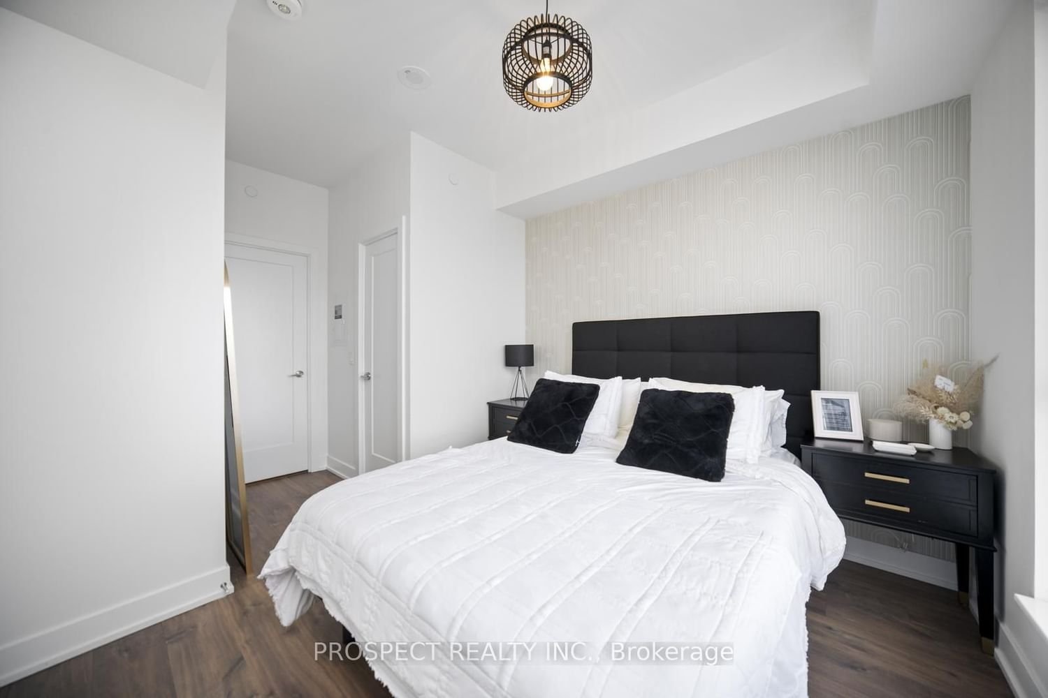 7 Mabelle Ave, unit 3404 for sale - image #16