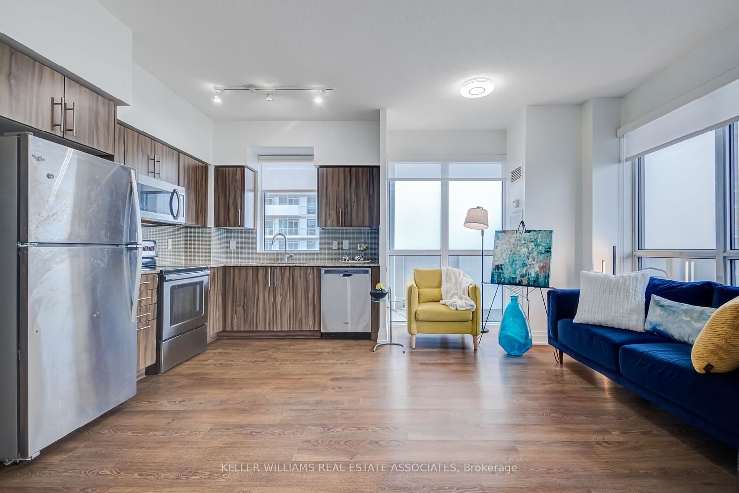 55 Speers Rd, unit 1203 for sale - image #8