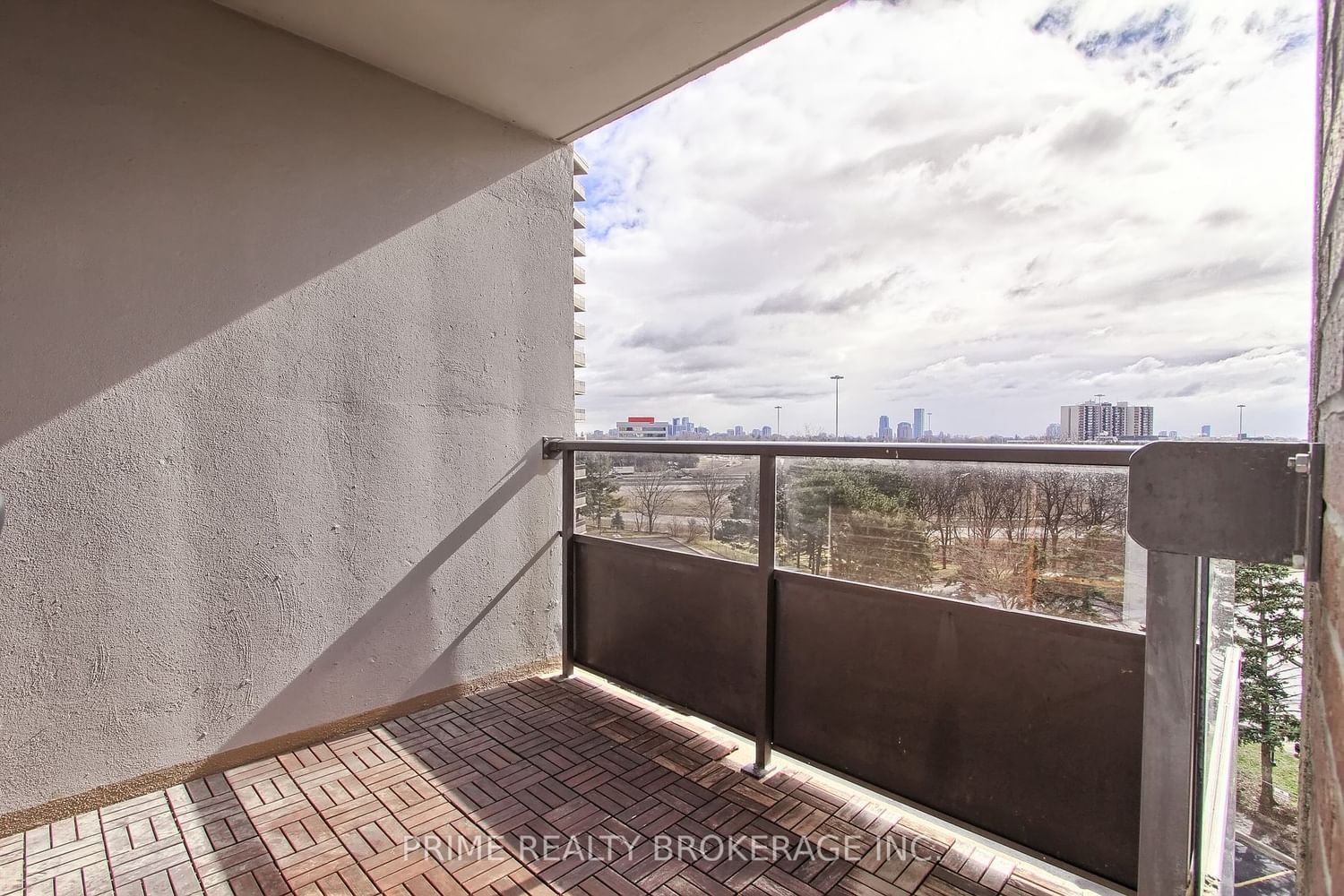 451 The West Mall, unit 612 for sale - image #25
