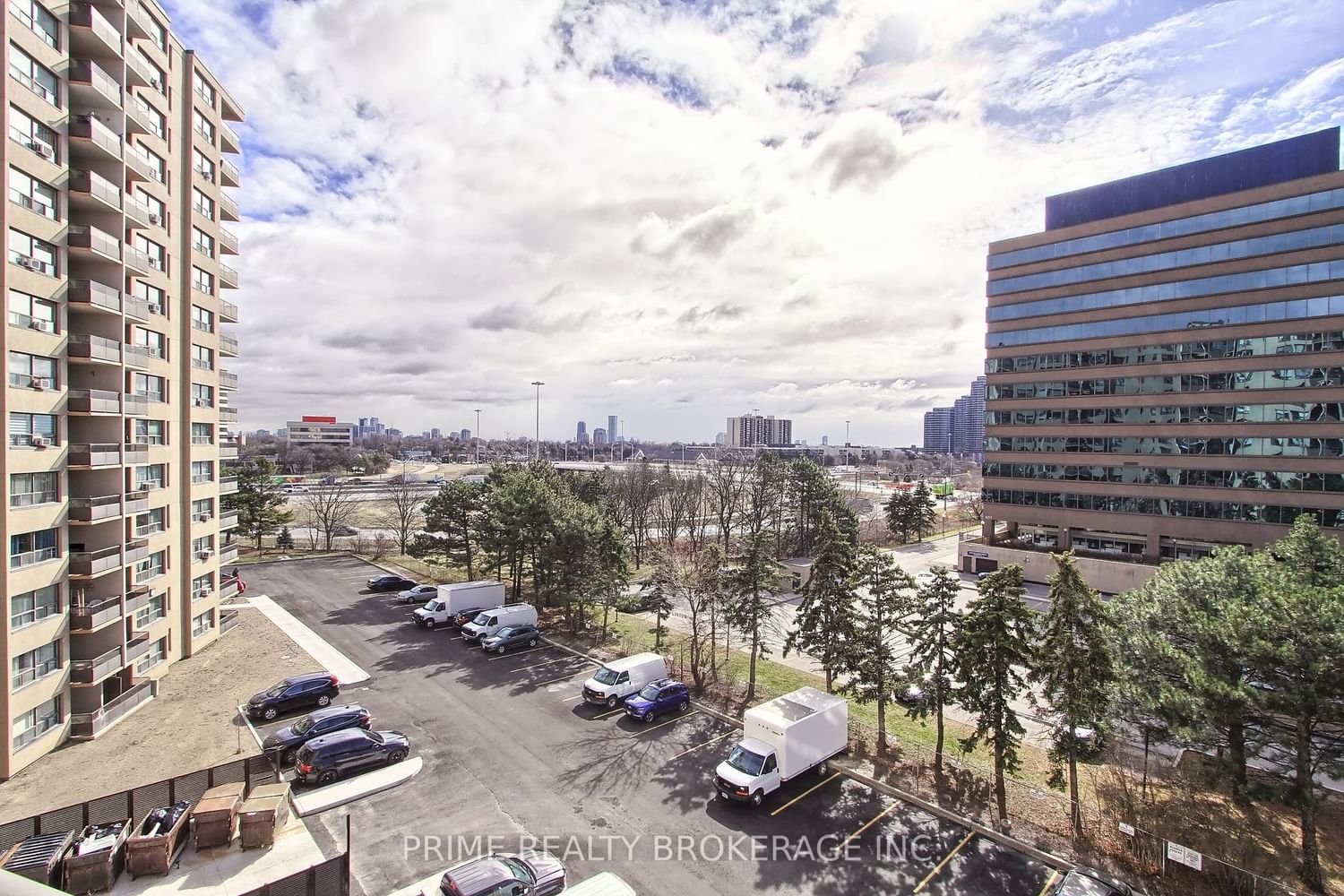 451 The West Mall, unit 612 for sale - image #26