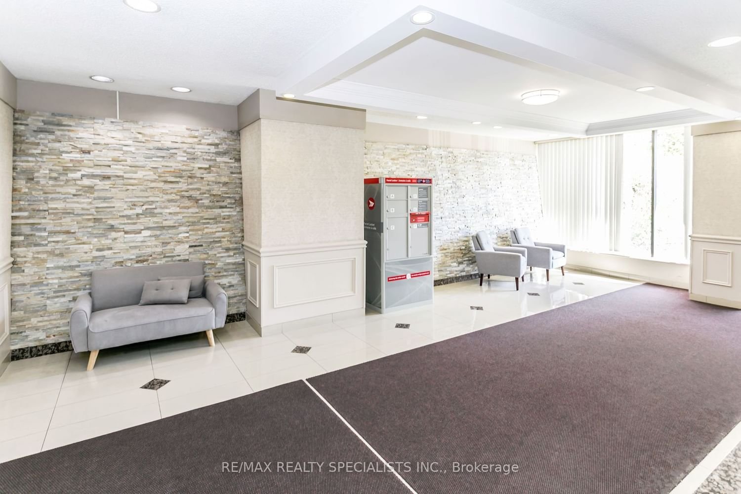 362 The East Mall St, unit 503 for sale - image #4