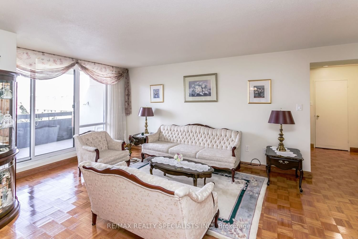 362 The East Mall St, unit 503 for sale - image #8