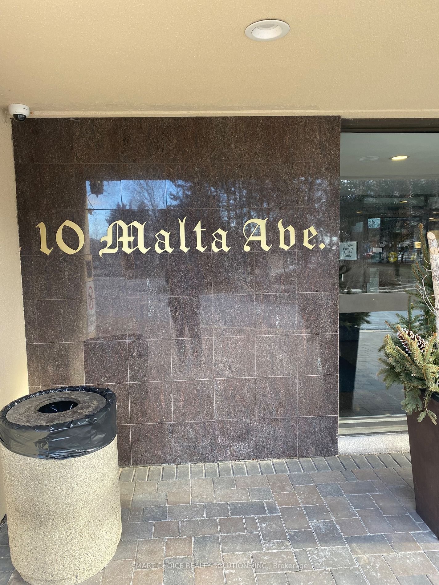 10 Malta Ave, unit 1504 for sale - image #3