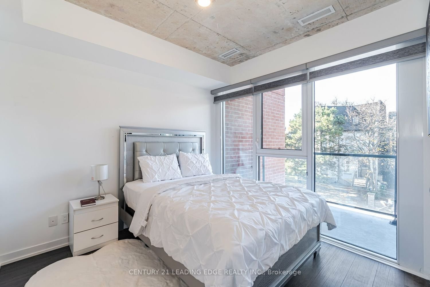 57 Brock Ave, unit 206 for rent - image #23