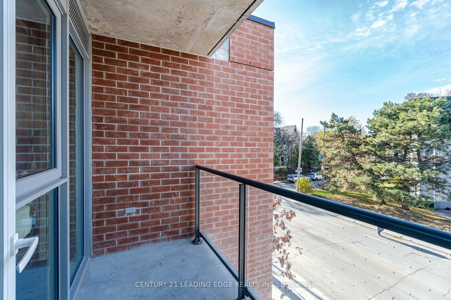 57 Brock Ave, unit 206 for rent - image #25