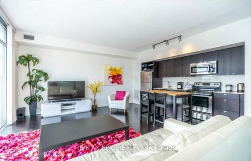 105 The Queensway Ave S, unit 2716 for rent - image #1