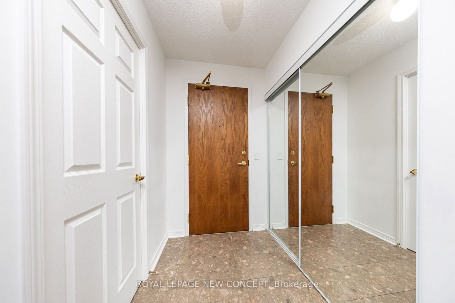 4889 Kimbermount Ave, unit 1103 for sale - image #3