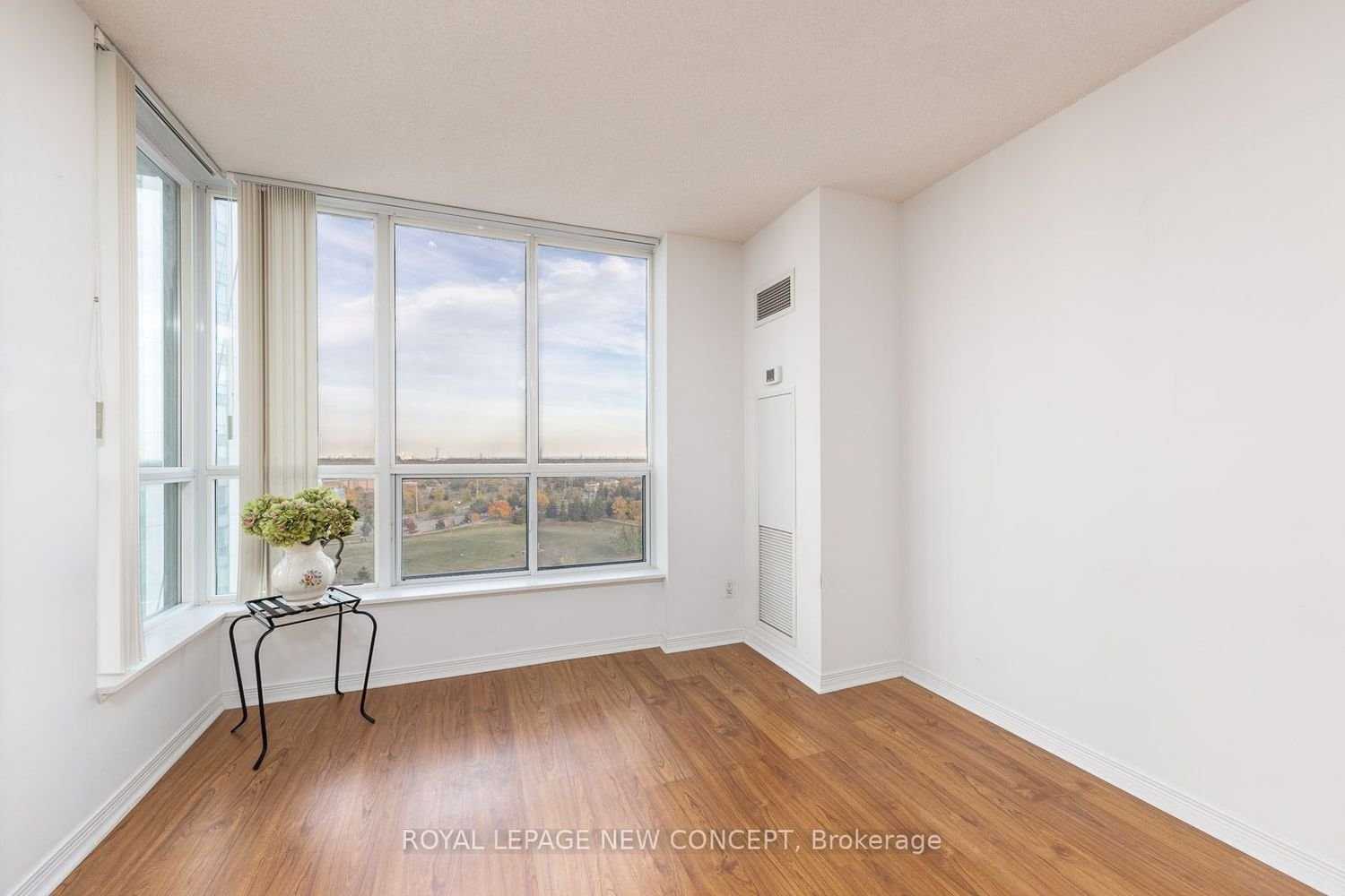 4889 Kimbermount Ave, unit 1103 for sale - image #7