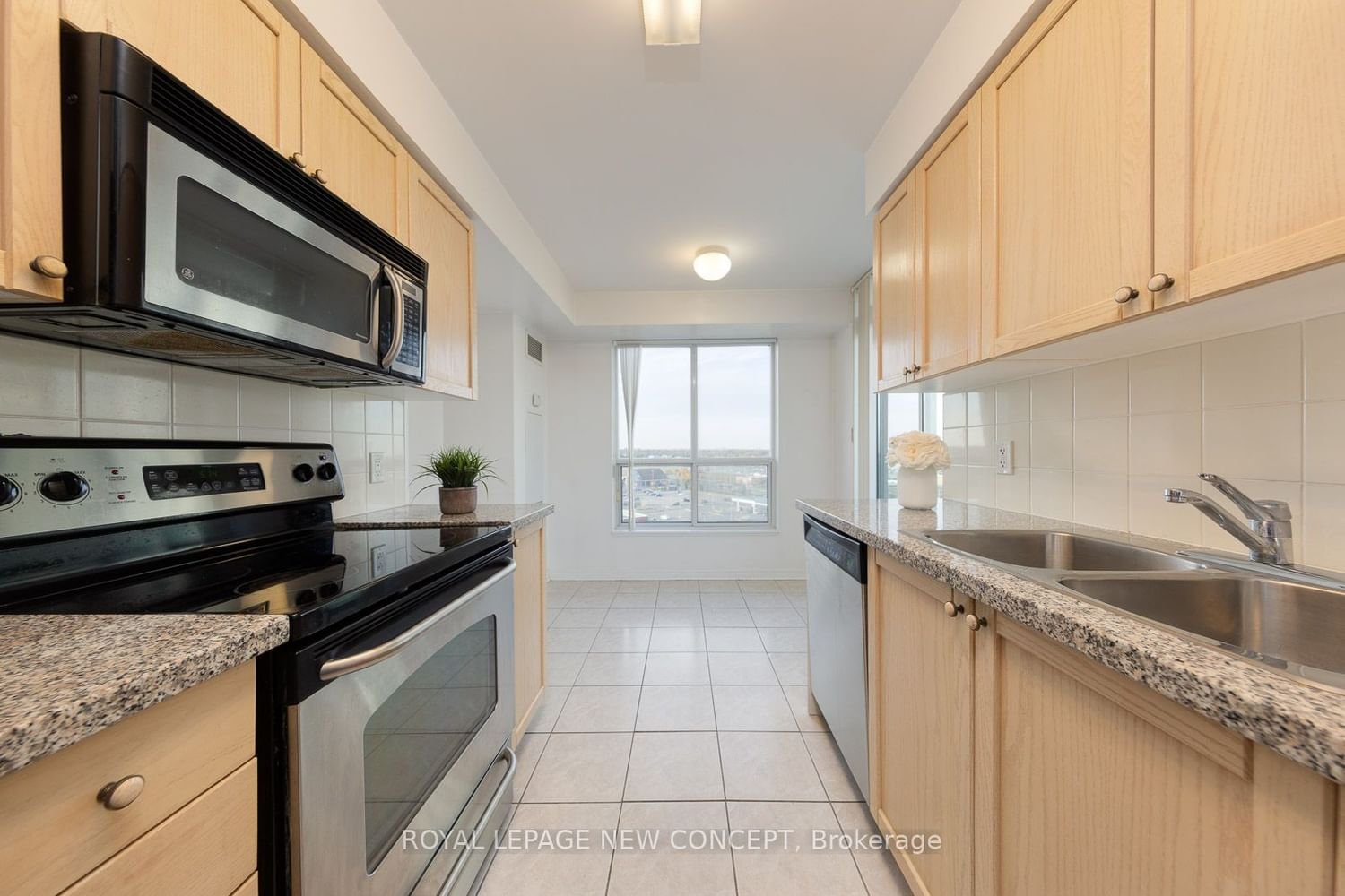 4889 Kimbermount Ave, unit 1103 for sale - image #8